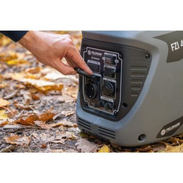 Generator de energie electrică cu invertor 900W Fieldmann