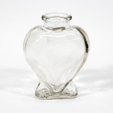 Sticlă în formă de inimă 200 ml transparentă